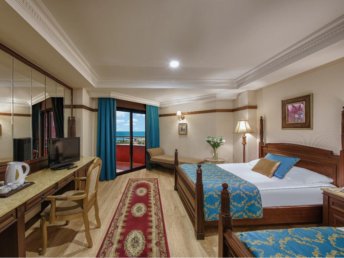 Standard Direct Sea View Room - Accommodation - Delphin Palace